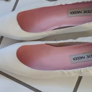 Women flat shoes